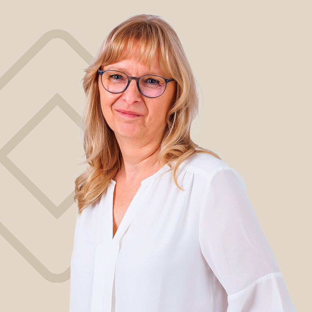 Steuerberatungskanzlei Kirchberger-Petri, Kerstin Heinker